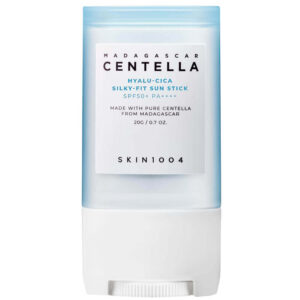 Солнцезащитный стик с шёлковым финишем SKIN1004 Hyalu-Cica Silky-Fit Sun Stick SPF50+ PA++++